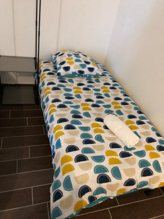 Studio Lit Separe Tarbes Centre Apartman Kültér fotó